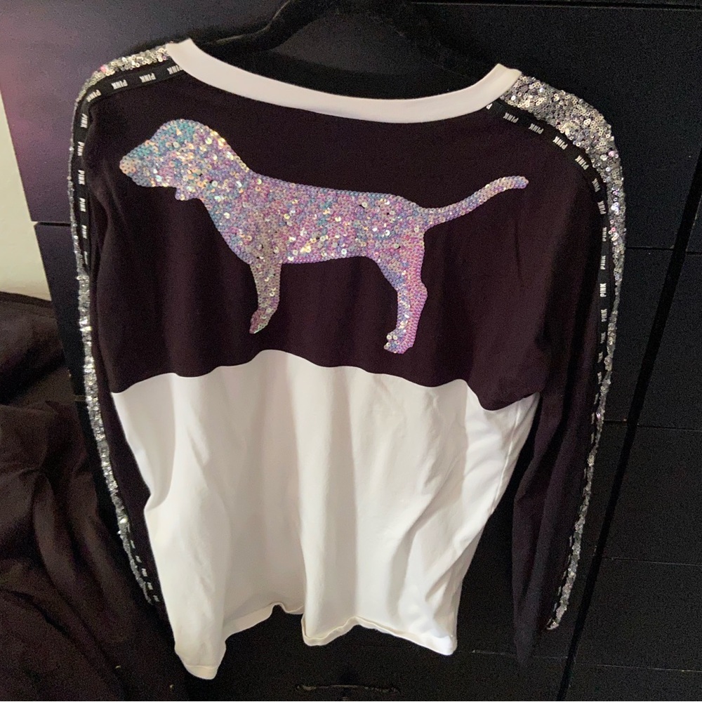 Oversized long sleeve pink shirt with sequins